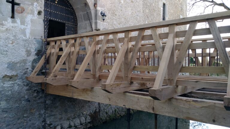Pont en chêne